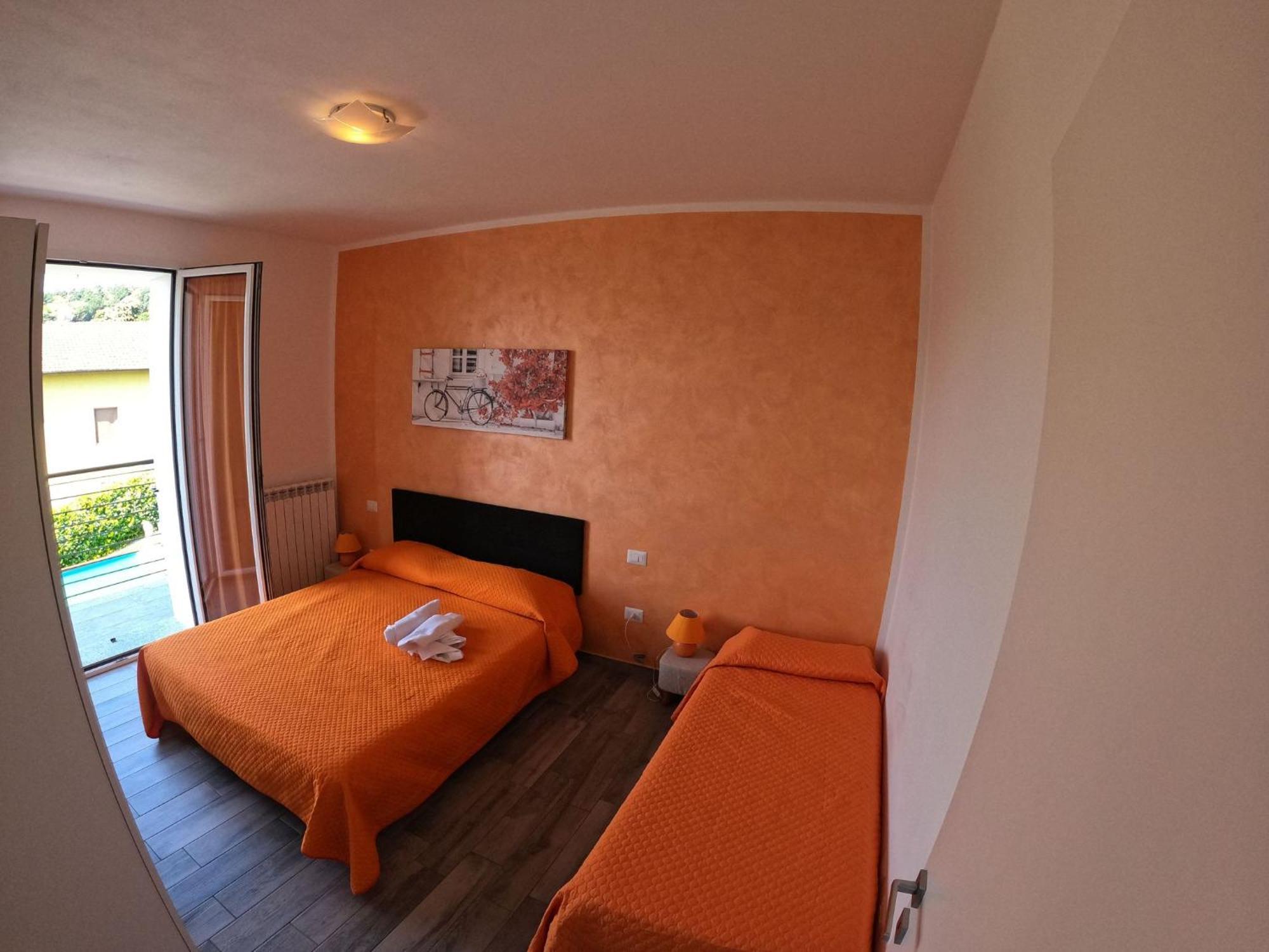 Casa Charlie Apartment Arcisate Bilik gambar